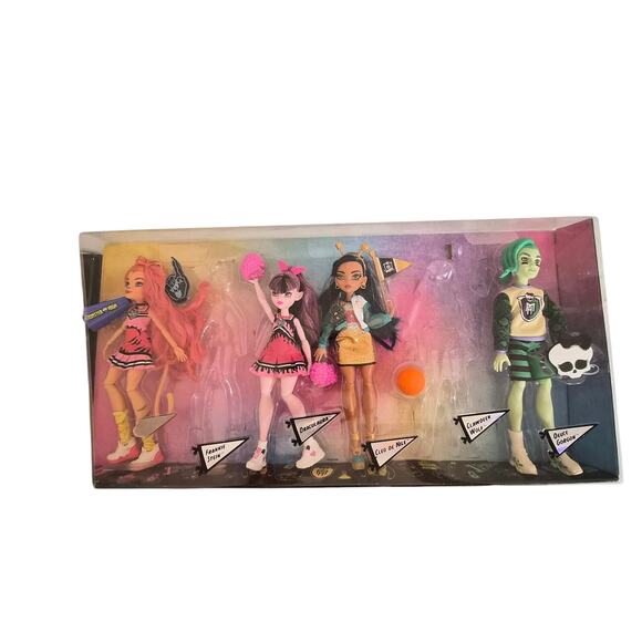 Monster High Ghoul Spirit Fashion Doll Playset - Picture 2 of 7